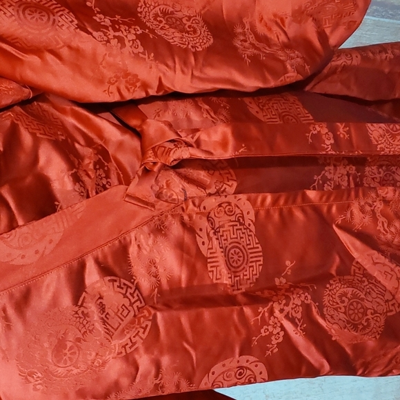 Red Long Kimono - Picture 3 of 10